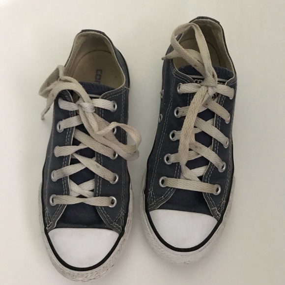 Converse Other - Kids Converse Size 1 Low Tops Sneakers